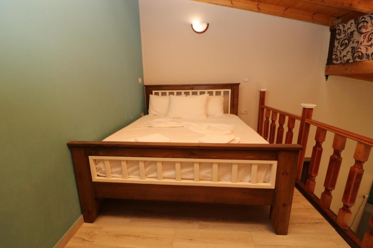 Vila Mateus Himare Luaran gambar