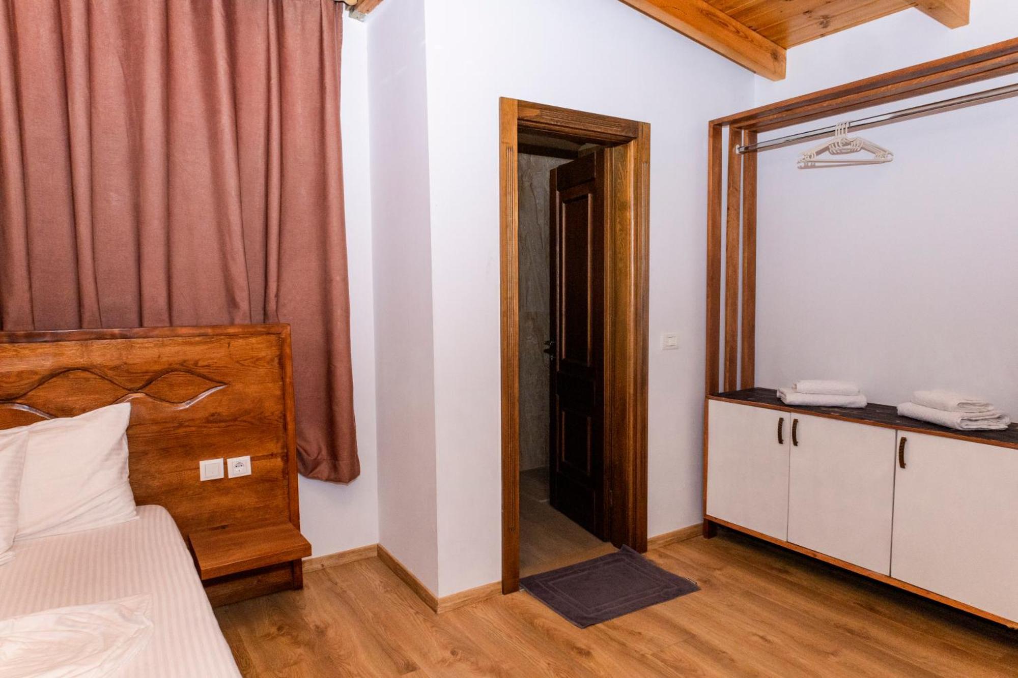 Vila Mateus Himare Luaran gambar