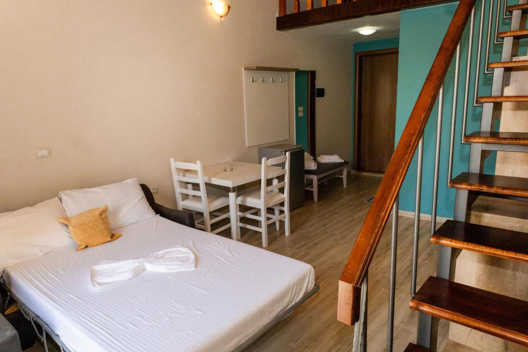 Vila Mateus Himare Luaran gambar