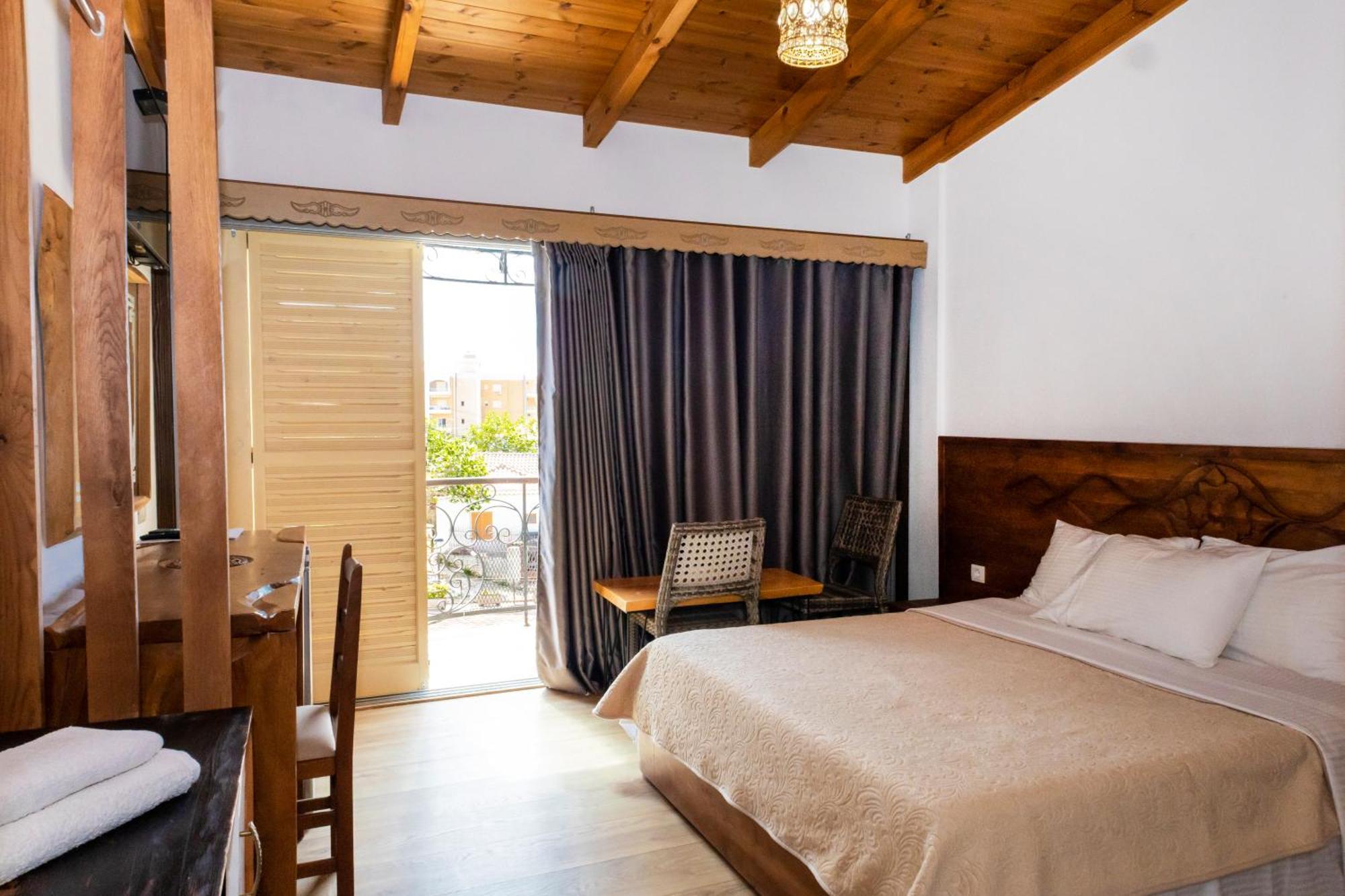 Vila Mateus Himare Luaran gambar